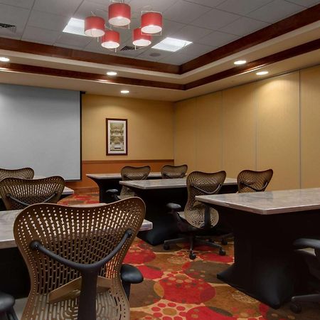 Hilton Garden Inn Milwaukee Airport Business billede