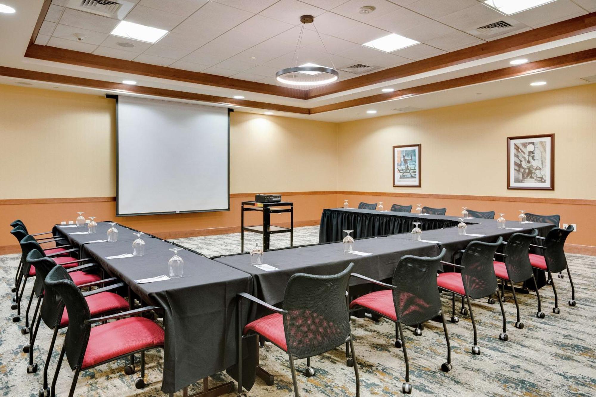 Hilton Garden Inn Milwaukee Airport Eksteriør billede